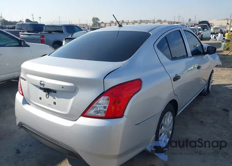 2017 Nissan Versa 1.6 S z USA, uszkodzony, nr VIN 3N1CN7AP1HL834007